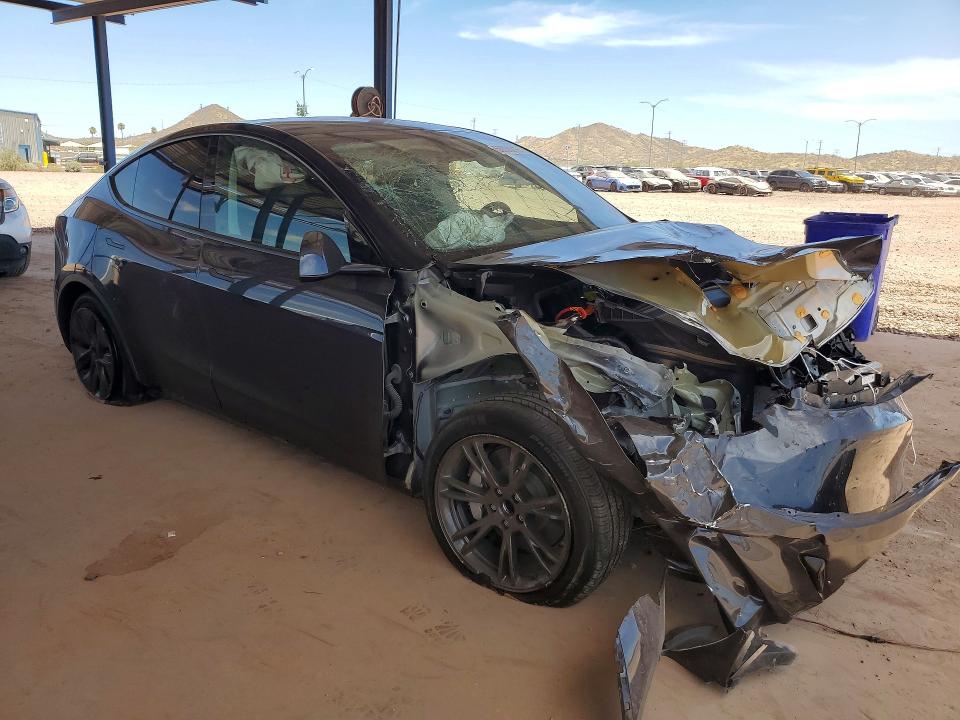 Photo 4 from auction – 2025 TESLA MODEL Y with VIN 7SAYGDED6SF315457