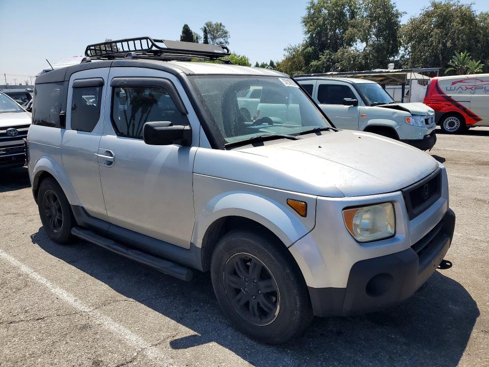 Photo 4 from auction – 2006 HONDA ELEMENT with VIN 5J6YH18736L015595