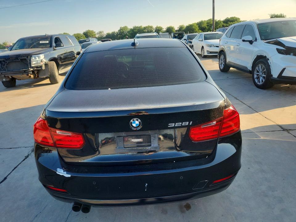 Photo 6 from auction – 2013 BMW 328 with VIN WBA3B5C58DF597992