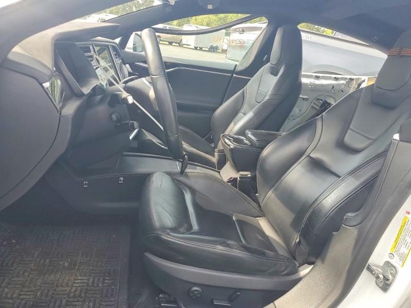 Photo 7 from auction – 2016 TESLA MODEL S with VIN 5YJSA1E27GF153010