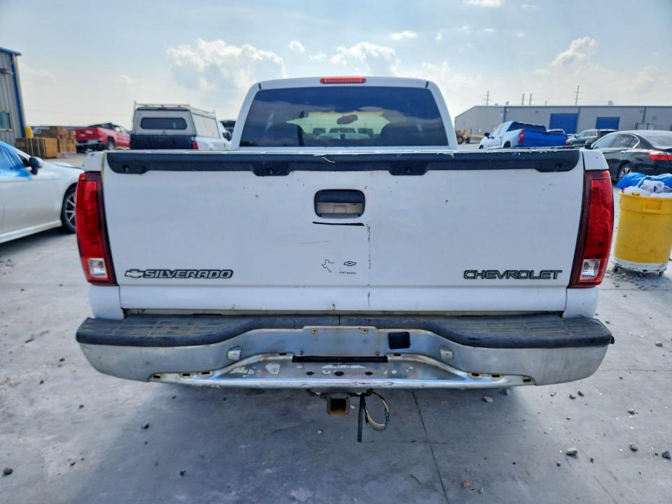 Photo 6 from auction – 2003 CHEVROLET SILVERADO with VIN 2GCEC19V431118319