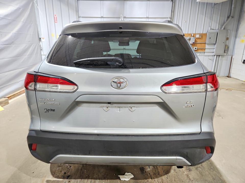 Photo 6 from auction – 2023 TOYOTA COROLLA CROSS with VIN 7MUBAABGXPV046728