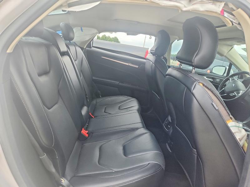 Photo 10 from auction – 2017 FORD FUSION with VIN 3FA6P0K97HR252198