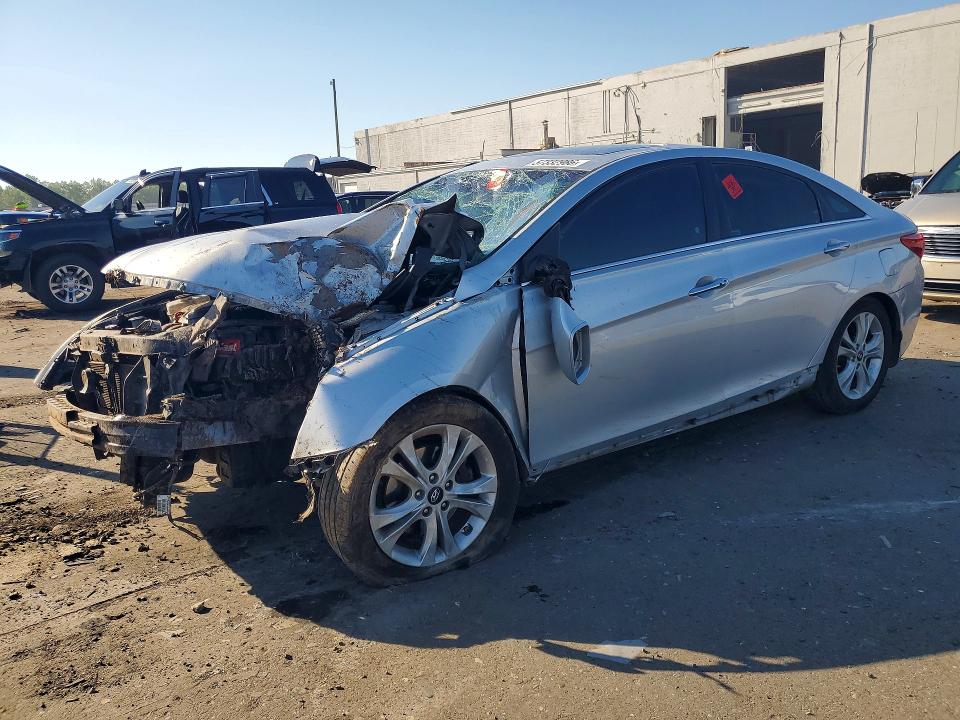 HYUNDAI SONATA 2013 with VIN 5NPEC4AC9DH791117 - Photo from auction