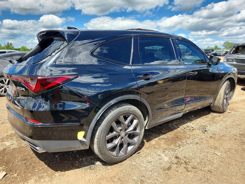 Photo 3 from auction – 2022 ACURA MDX with VIN 5J8YE1H01NL035913