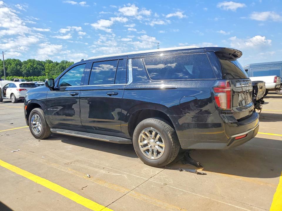 Photo 2 from auction – 2023 CHEVROLET SUBURBAN with VIN 1GNSKCKD9PR199017