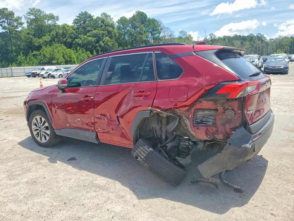 Photo 2 from auction – 2021 TOYOTA RAV4 with VIN 2T3C1RFVXMW136896