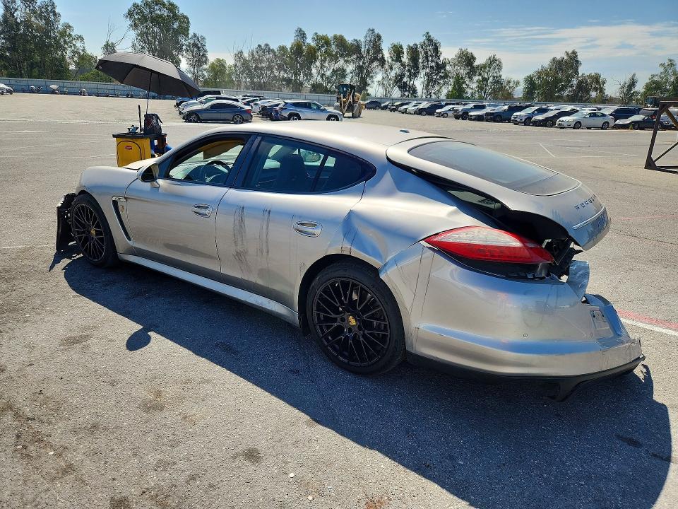 Photo 2 from auction – 2013 PORSCHE PANAMERA with VIN WP0AA2A75DL010312