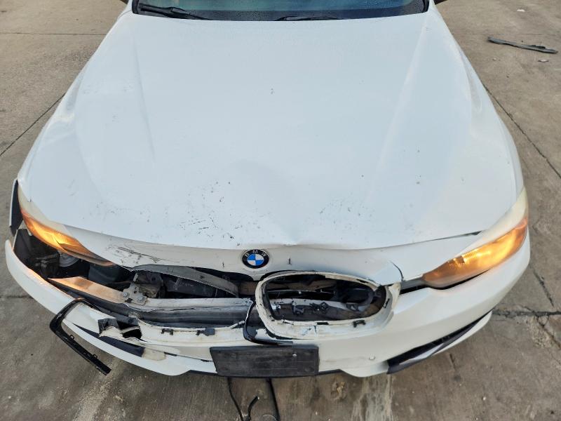 Photo 11 from auction – 2015 BMW 328 with VIN WBA3C1G51FNR50212