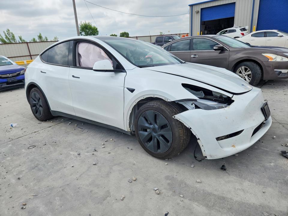 Photo 4 from auction – 2024 TESLA MODEL Y with VIN 7SAYGDEDXRA303951