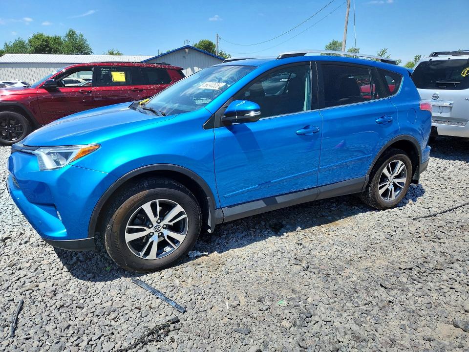 TOYOTA RAV4 2016 with VIN 2T3RFREV9GW472587 - Photo from auction