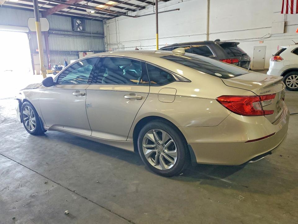 Photo 2 from auction – 2018 HONDA ACCORD with VIN 1HGCV1F19JA104472