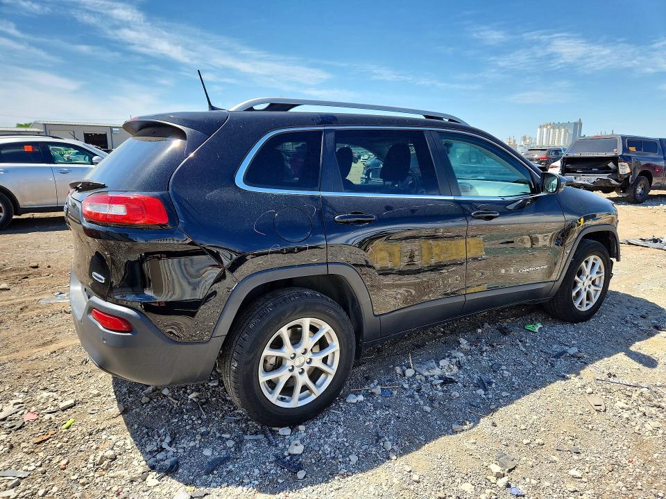 Photo 3 from auction – 2017 JEEP CHEROKEE with VIN 1C4PJMCB3HW582278