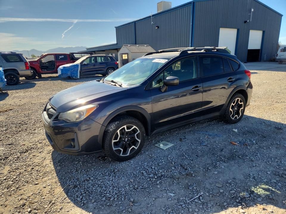 SUBARU CROSSTREK 2017 with VIN JF2GPADC3H8260153 - Photo from auction