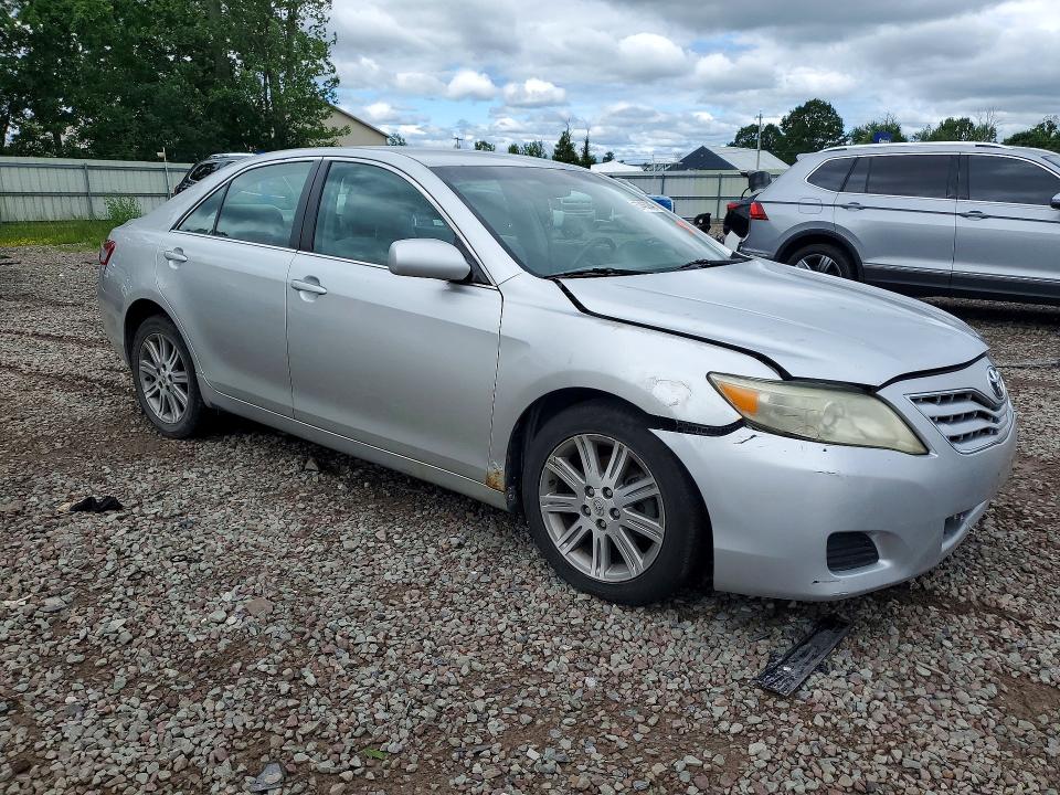 Photo 4 from auction – 2011 TOYOTA CAMRY with VIN 4T1BF3EK7BU640040