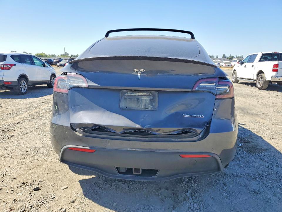 Photo 6 from auction – 2020 TESLA MODEL Y with VIN 5YJYGDEFXLF011337