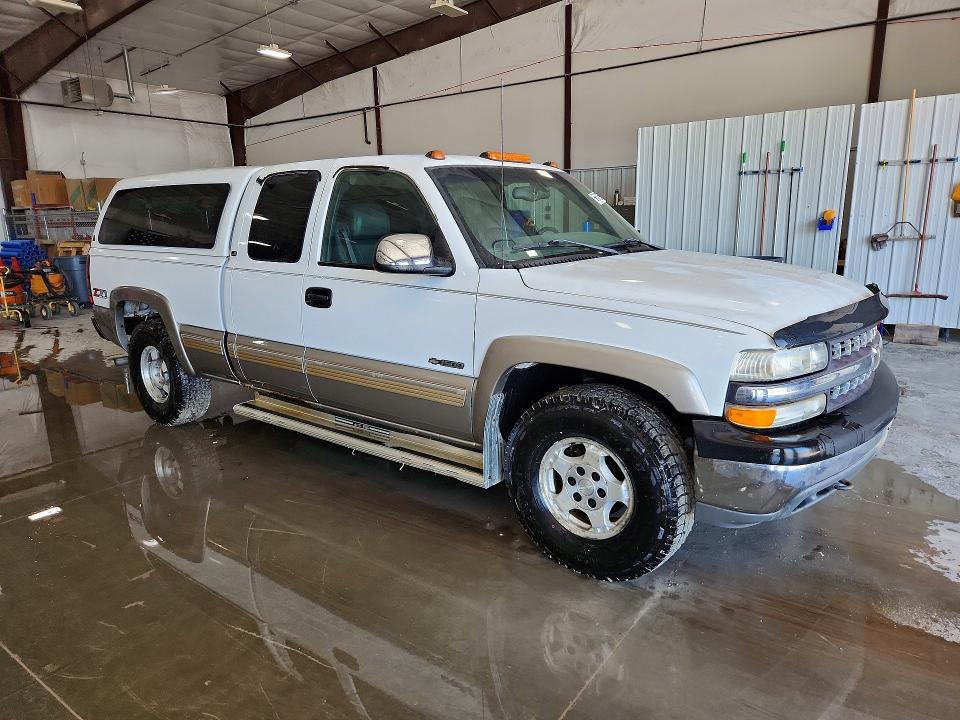 Photo 4 from auction – 2001 CHEVROLET SILVERADO with VIN 2GCEK19T811262633