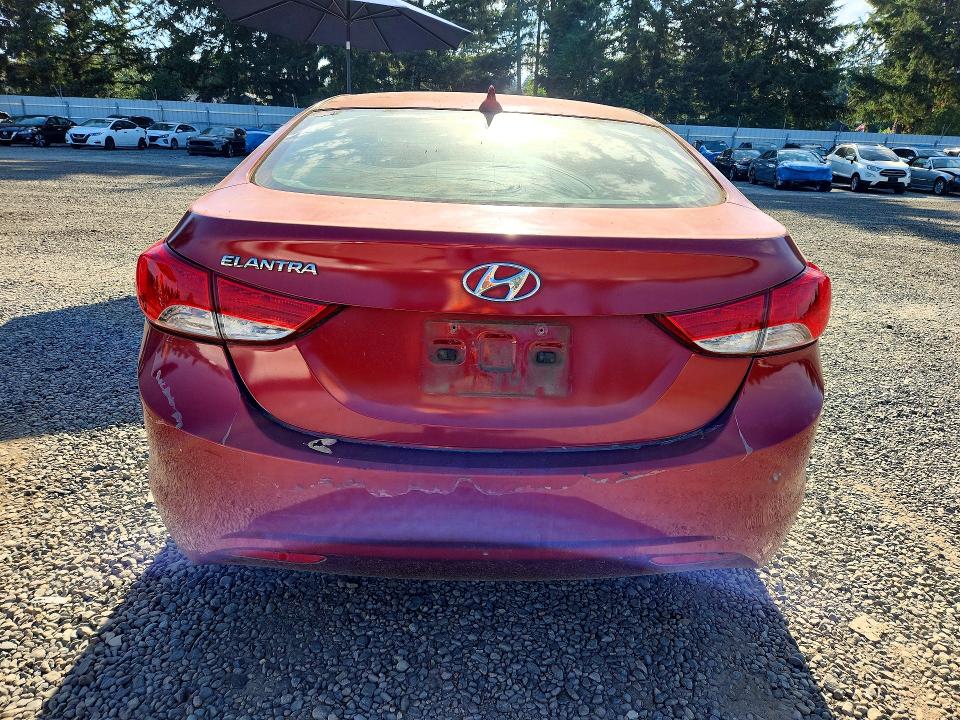 Photo 6 from auction – 2013 HYUNDAI ELANTRA with VIN 5NPDH4AEXDH365502