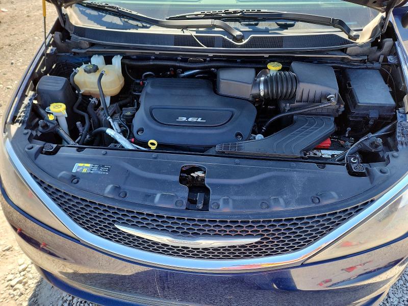 Photo 12 from auction – 2017 CHRYSLER PACIFICA with VIN 2C4RC1CG8HR739194