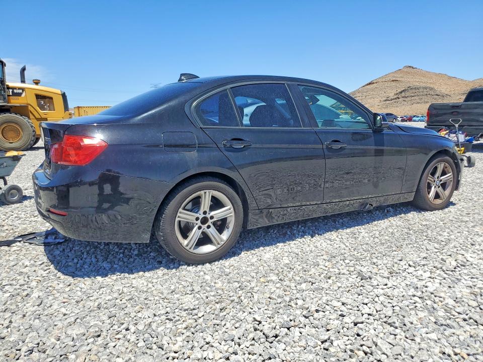 Photo 3 from auction – 2015 BMW 328 with VIN WBA3C1C54FP853340