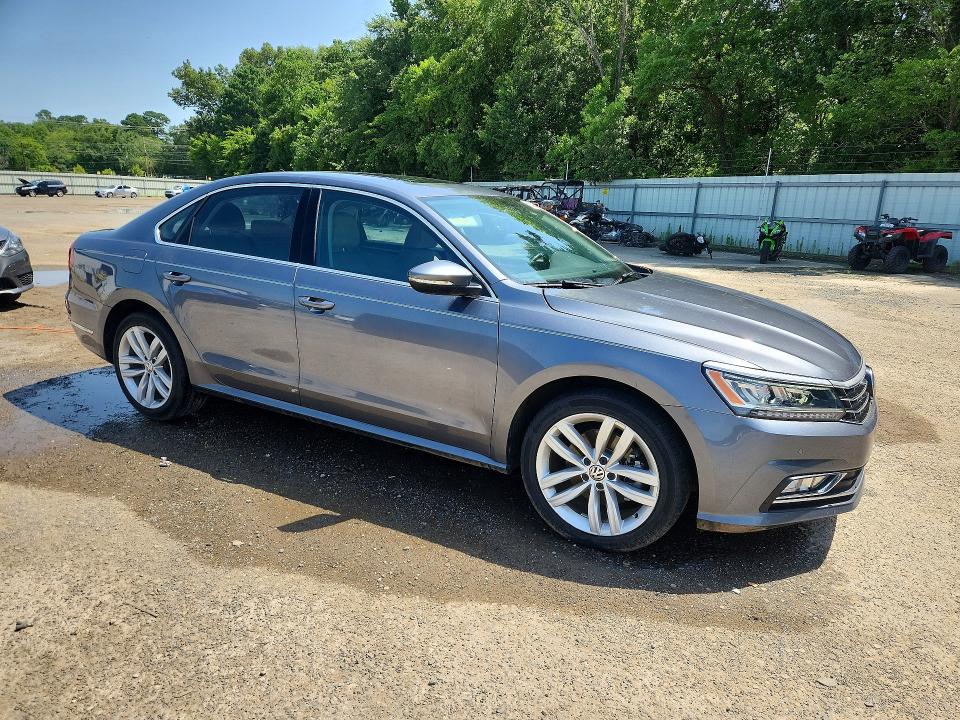 Photo 4 from auction – 2018 VOLKSWAGEN PASSAT with VIN 1VWBA7A30JC002240