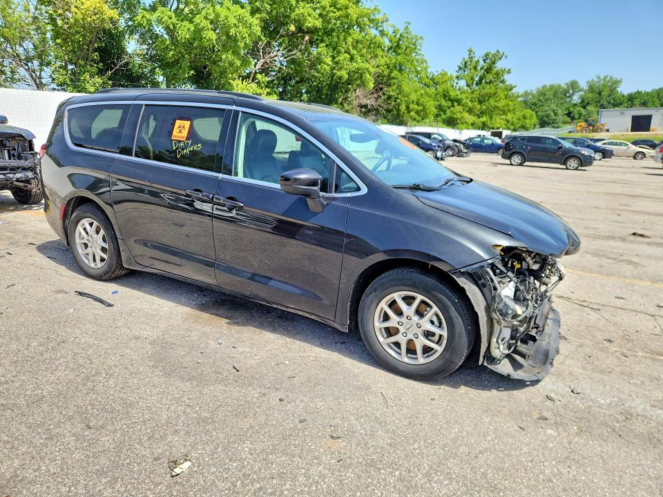 Photo 4 from auction – 2021 CHRYSLER VOYAGER with VIN 2C4RC1DGXMR516986