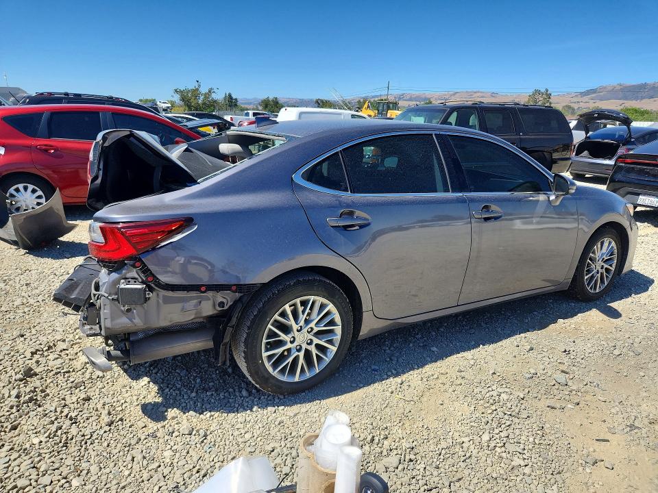Photo 3 from auction – 2017 LEXUS ES with VIN 58ABK1GG4HU049416