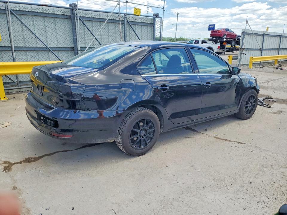 Снимка 3 от търг – 2017 VOLKSWAGEN JETTA с VIN 3VW167AJ0HM266661