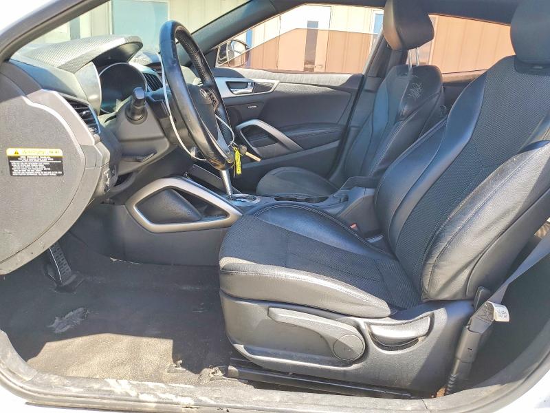 Photo 7 from auction – 2016 HYUNDAI VELOSTER with VIN KMHTC6AD2GU300307