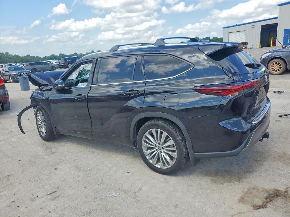 Zdjęcie 2 z aukcji – 2024 TOYOTA HIGHLANDER z VIN 5TDKDRBH2RS548502
