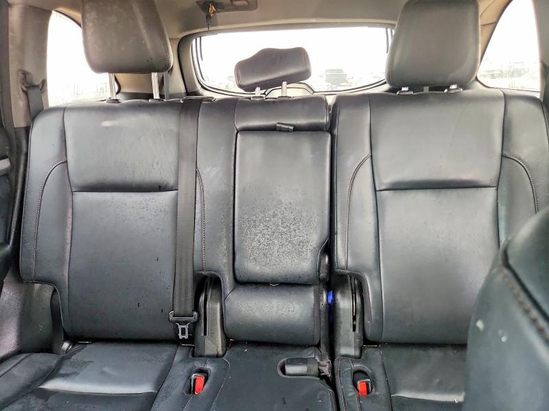 Photo 10 from auction – 2018 TOYOTA HIGHLANDER with VIN 5TDKZRFH8JS531980