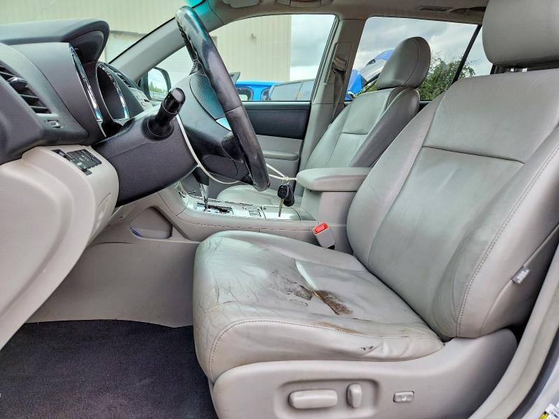 Photo 7 from auction – 2011 TOYOTA HIGHLANDER with VIN 5TDBK3EH5BS087252