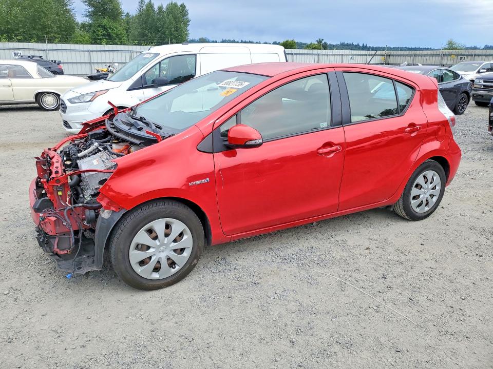 TOYOTA PRIUS C 2013 with VIN JTDKDTB30D1035367 - Photo from auction