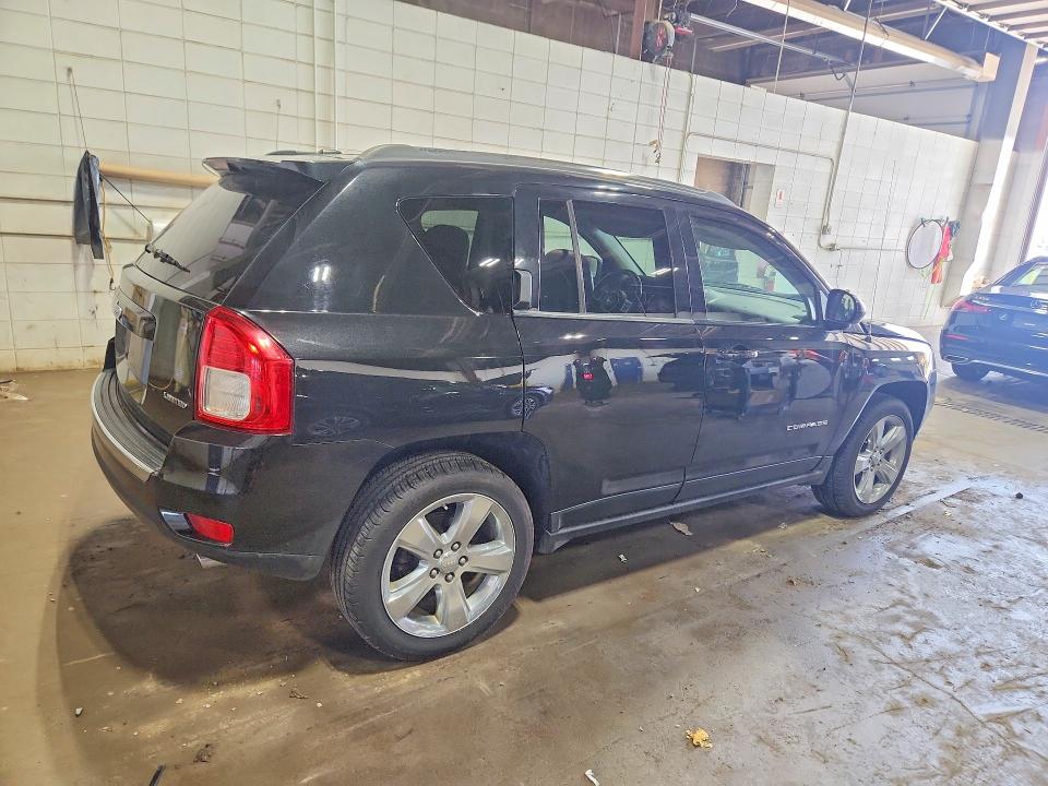 Photo 3 from auction – 2011 JEEP COMPASS with VIN 1J4NF5FB7BD158335