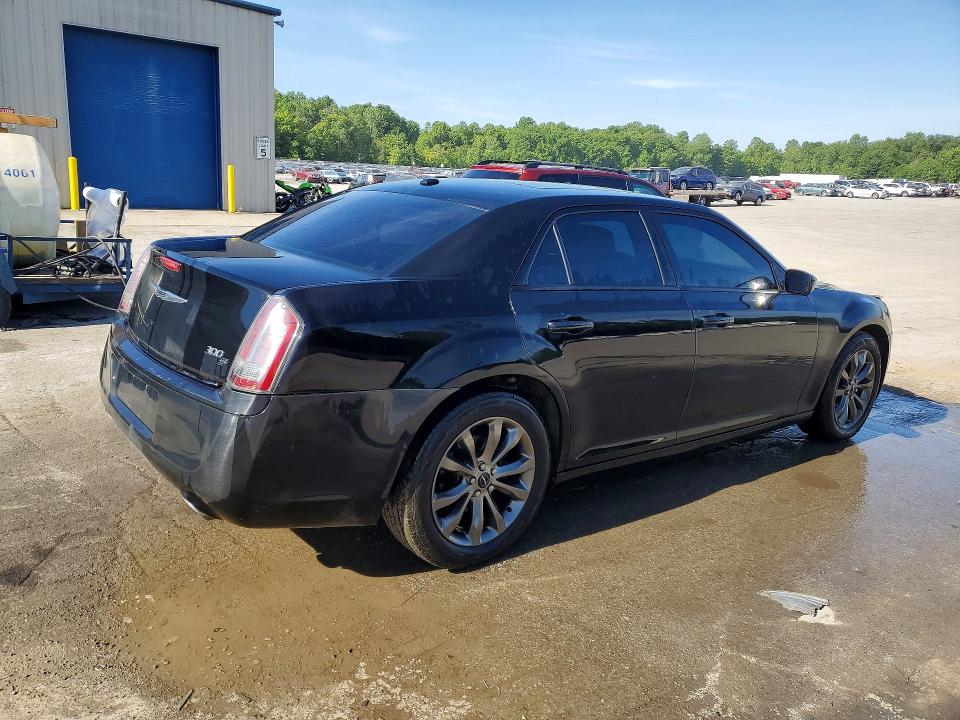 Photo 3 from auction – 2014 CHRYSLER 300 with VIN 2C3CCAGG1EH229517