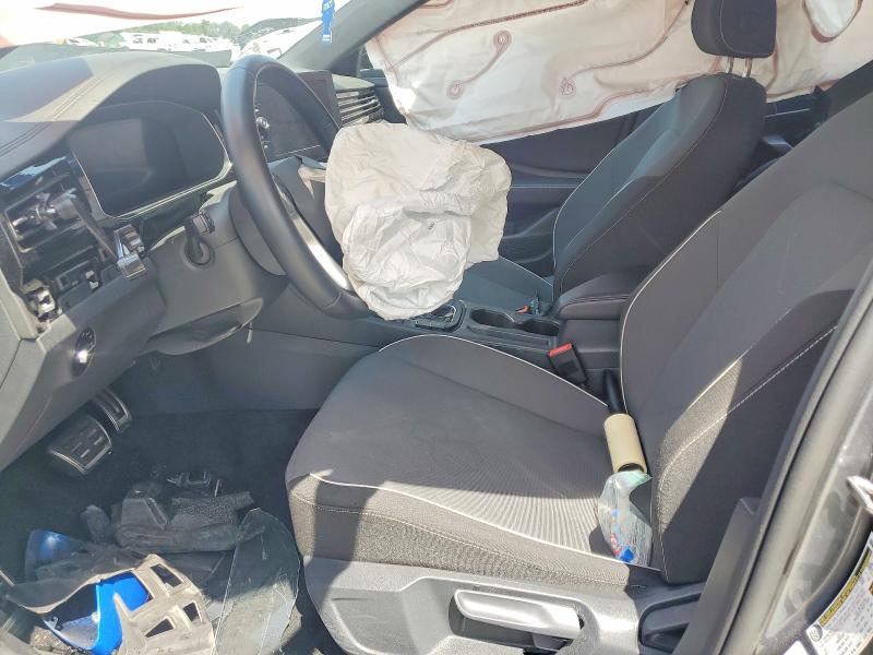 Снимка 7 от търг – 2025 VOLKSWAGEN JETTA с VIN 3VWBX7BU5SM051259