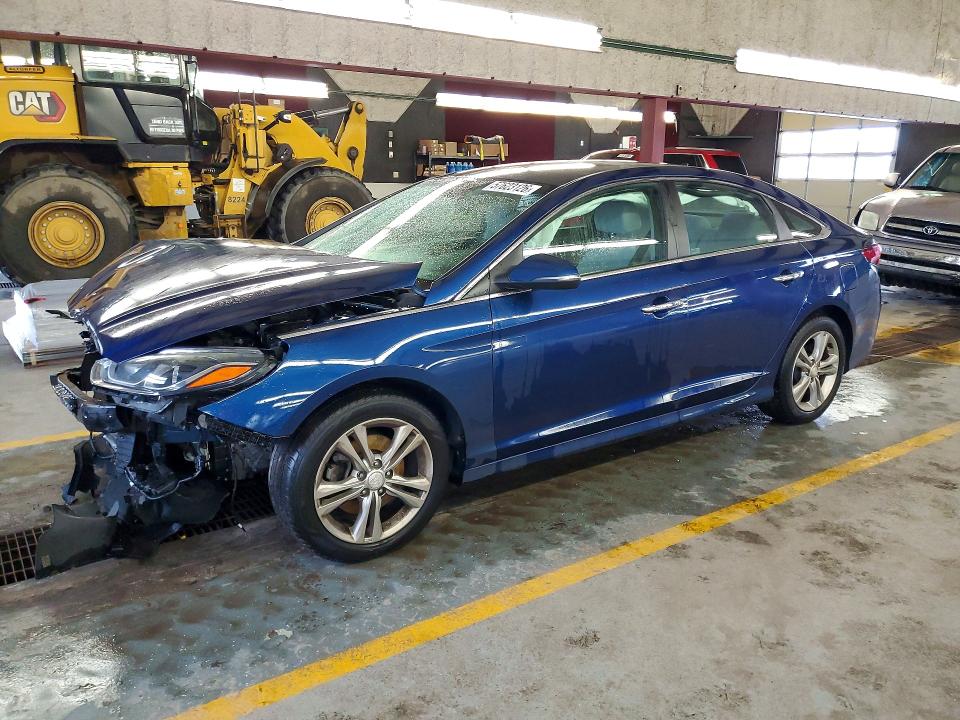 HYUNDAI SONATA 2018 with VIN 5NPE34AF9JH654734 - Photo from auction