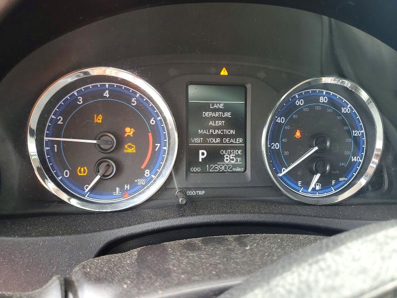 Photo 9 from auction – 2018 TOYOTA COROLLA with VIN 2T1BURHEXJC993421