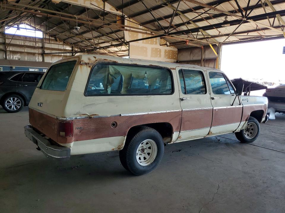 Photo 3 from auction – 1973 CHEVROLET SUBURBAN with VIN CCZ163F128295