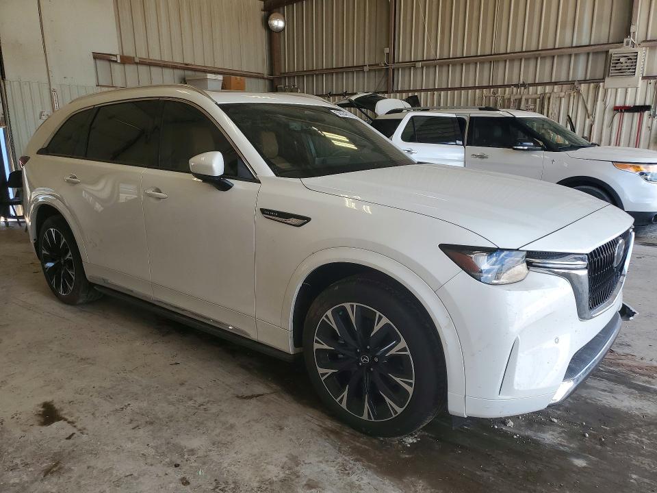 Photo 4 from auction – 2025 MAZDA CX-90 with VIN JM3KKEHC7S1233778