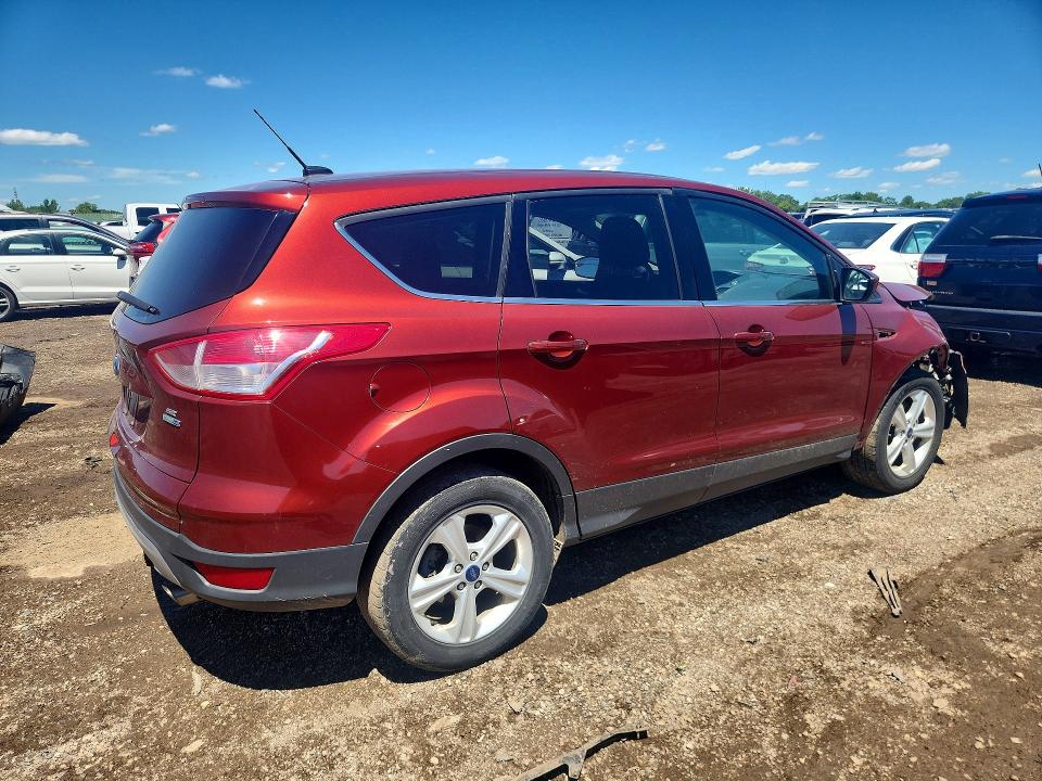 Photo 3 from auction – 2016 FORD ESCAPE with VIN 1FMCU9G94GUC12747