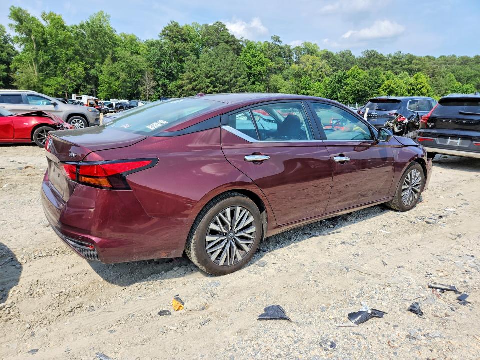 Photo 3 from auction – 2024 NISSAN ALTIMA with VIN 1N4BL4DVXRN319649