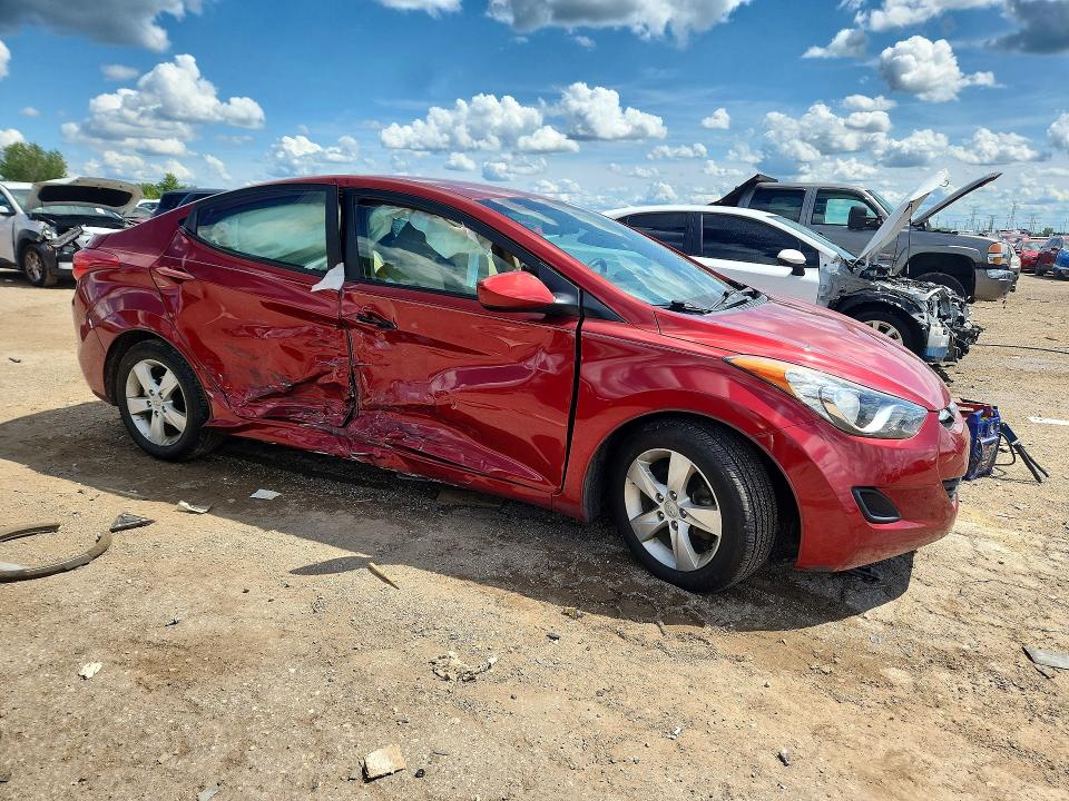 Photo 4 from auction – 2013 HYUNDAI ELANTRA with VIN 5NPDH4AE2DH229588