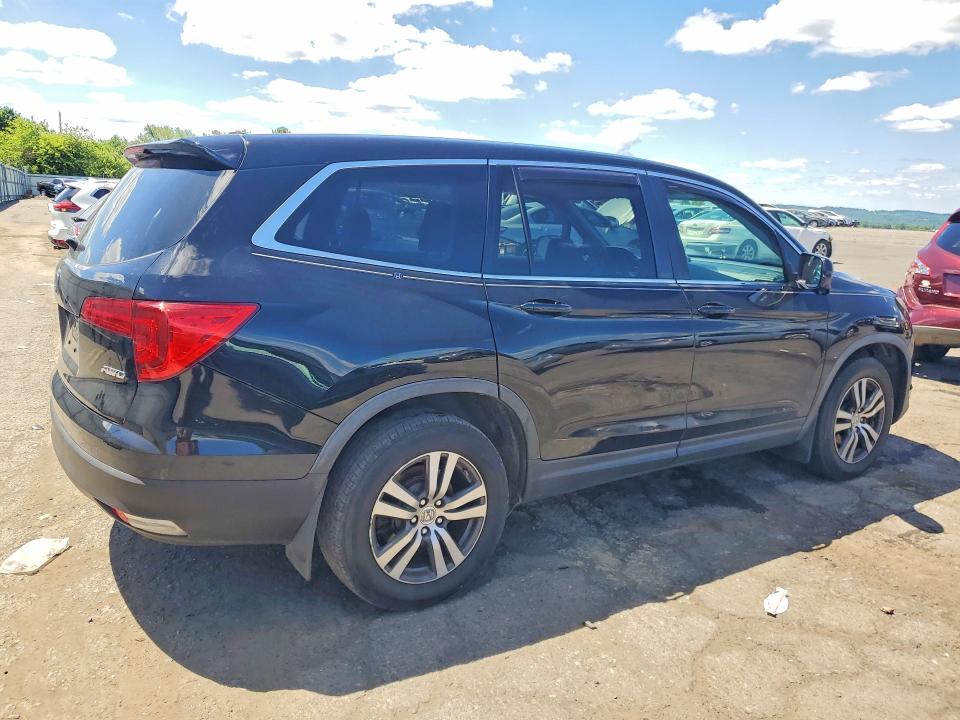 Photo 3 from auction – 2017 HONDA PILOT with VIN 5FNYF6H33HB084072