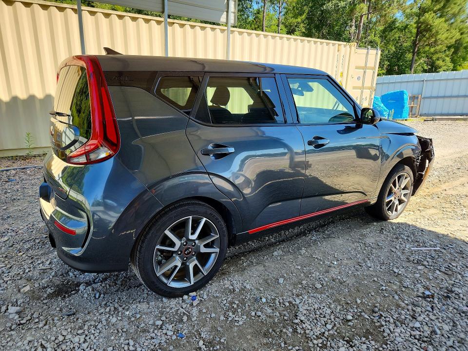 Photo 3 from auction – 2020 KIA SOUL with VIN KNDJ63AU9L7013041