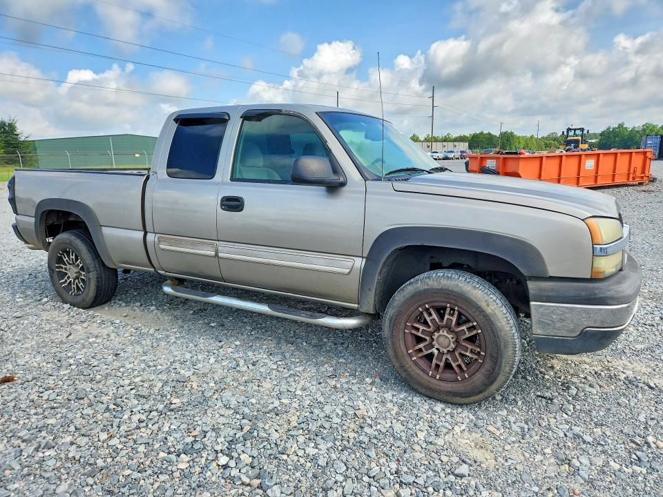 Photo 4 from auction – 2003 CHEVROLET SILVERADO with VIN 2GCEC19V031212617