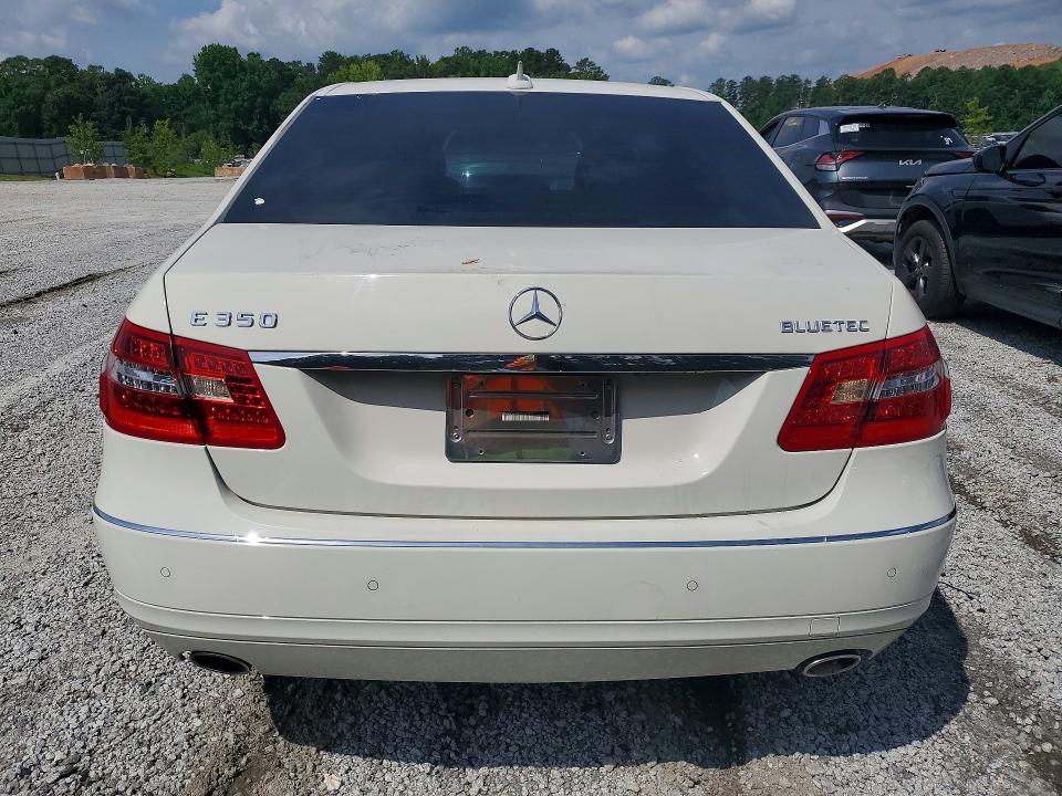 Photo 6 from auction – 2011 MERCEDES-BENZ E with VIN WDDHF2EB5BA298622