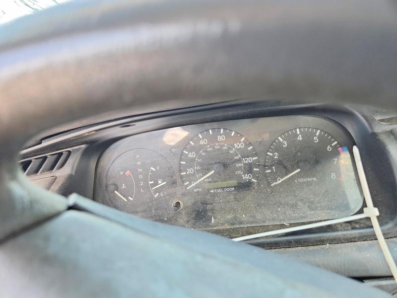 Photo 9 from auction – 2001 TOYOTA CAMRY with VIN 4T1BG22K11U867444