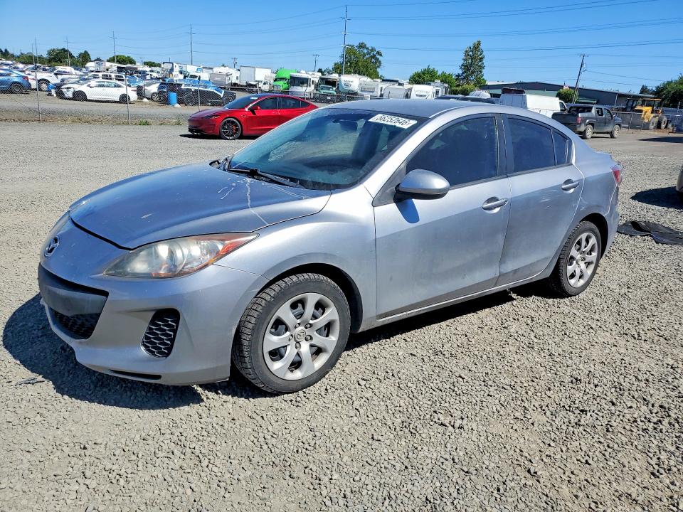 MAZDA 3 2013 with VIN JM1BL1TG7D1763776 - Photo from auction