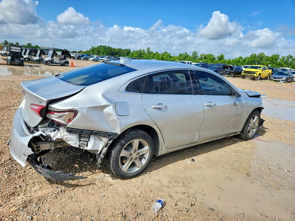 Photo 3 from auction – 2022 CHEVROLET MALIBU with VIN 1G1ZD5ST0NF106302